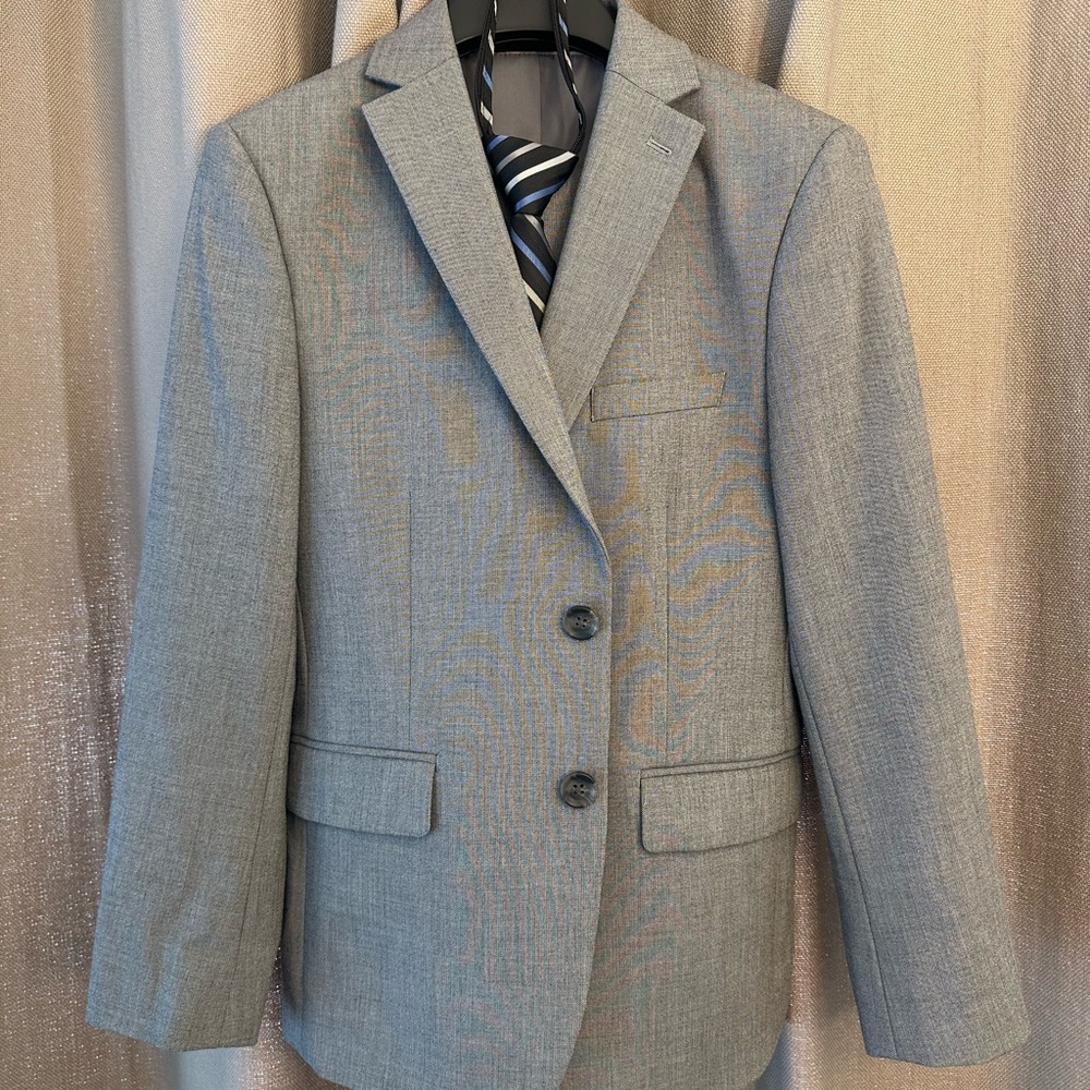 Boys Gray Keneth Cole Reaction suit w/ Tie and Black dress shirt